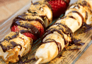 Brochettes de fruits et guimauves sur le BBQ