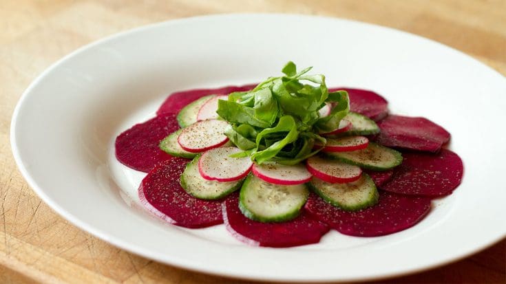 Carpaccio de concombre et betterave