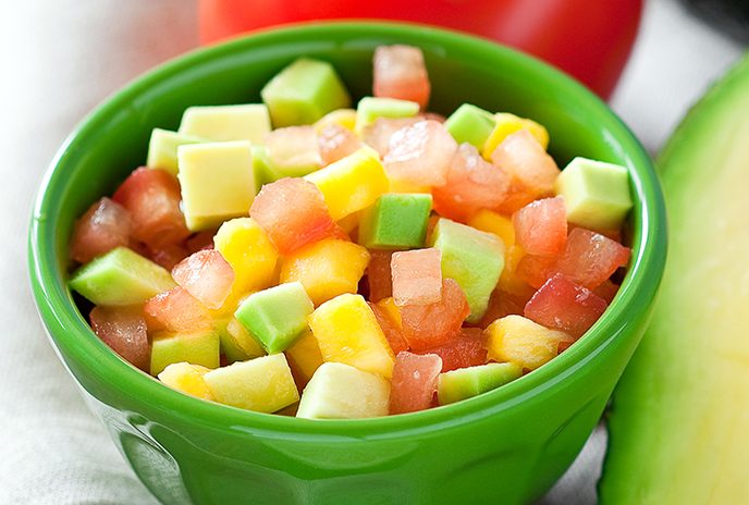 Salade tomate, mangue et avocat