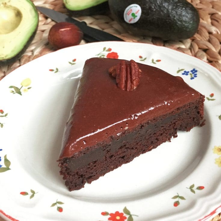 Gâteau choco-avocat, glaçage à la crème sûre