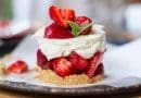 Petits cheesecakes au fromage de chèvre et aux fraises