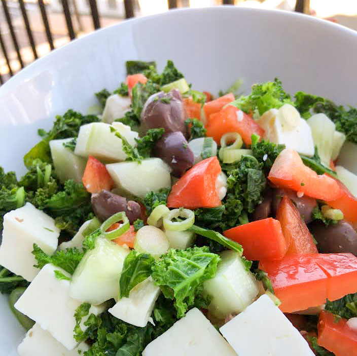 Salade de kale à la grecque
