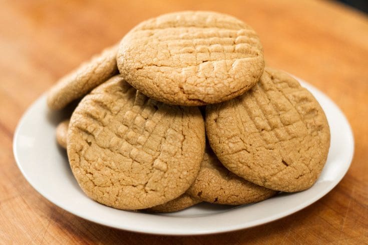 Biscuits au beurre d’arachides à 3 ingrédients