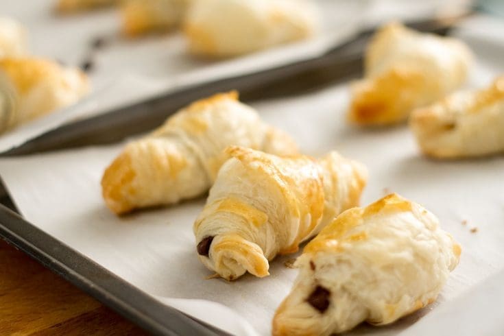 Croissants au chocolat à 3 ingrédients