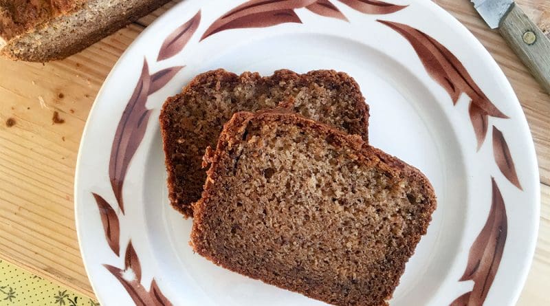 Photo de pain aux bananes végétalien