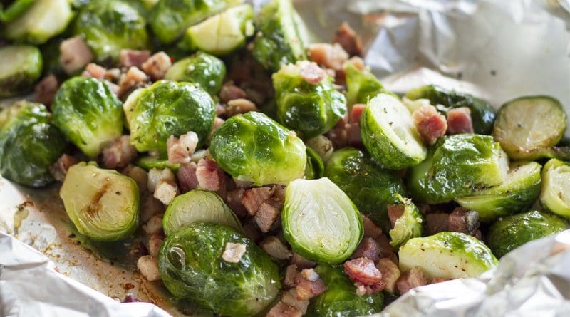 Choux de Bruxelles et lardons en papillote