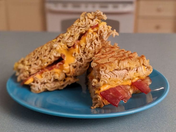 Grilled-cheese aux Ramen