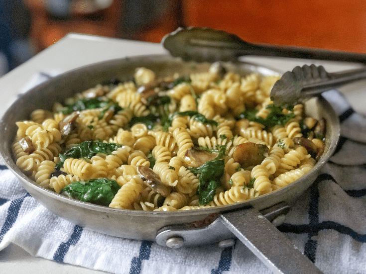 Fusilli aux champignons et épinards