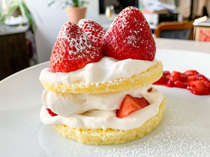 Shortcakes individuels aux fraises