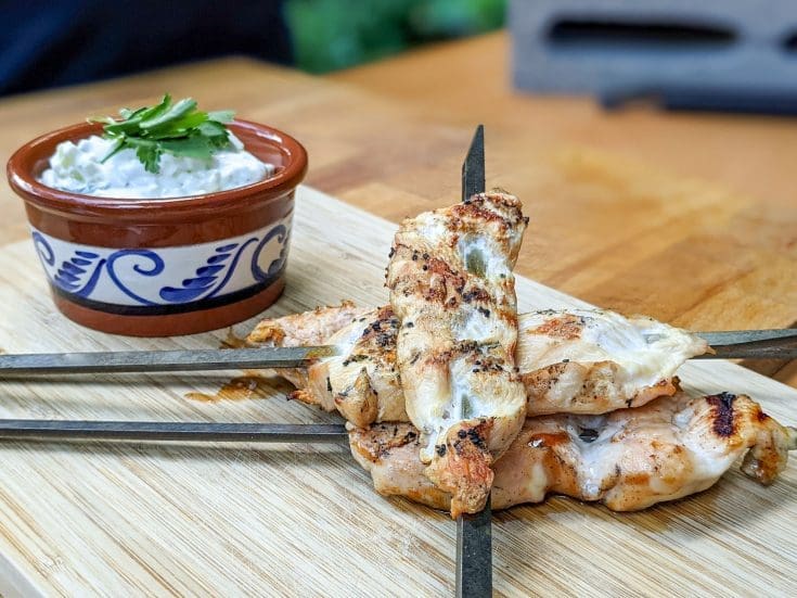 Brochettes de poulet et sauce tzatziki