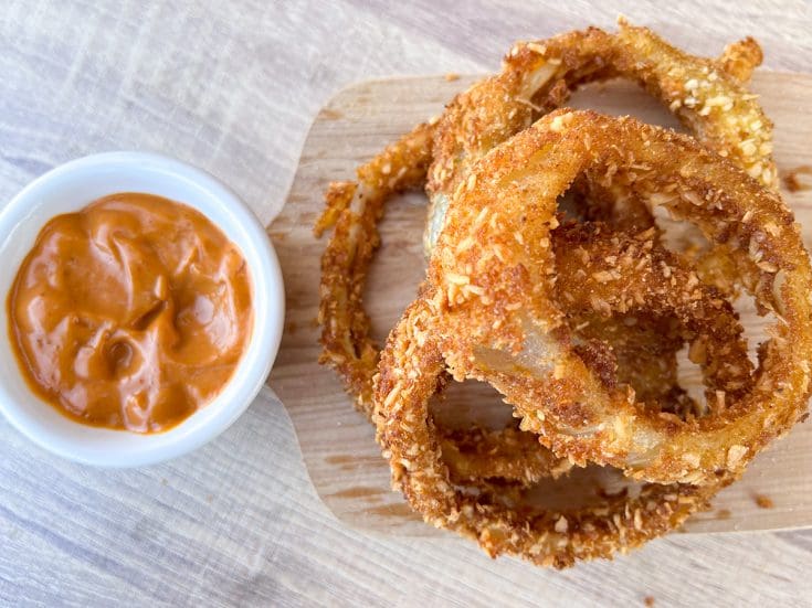 Rondelles d'oignons à la noix de coco