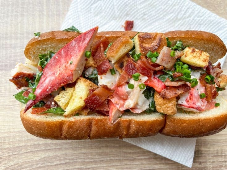 Guédille de homard façon César