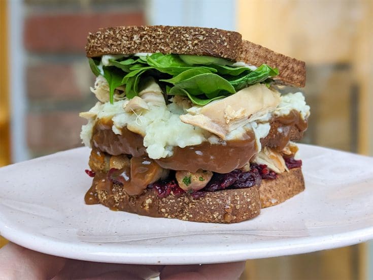Sandwich Moist Maker selon Ross Geller dans Friends
