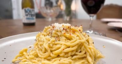 spaghetti au cacio e pepe