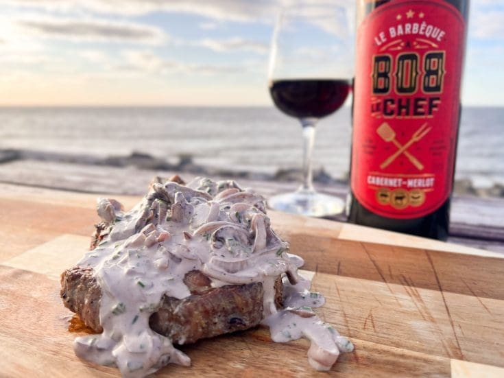 Côte de boeuf, sauce forestière à la crème, vin rouge et moutarde
