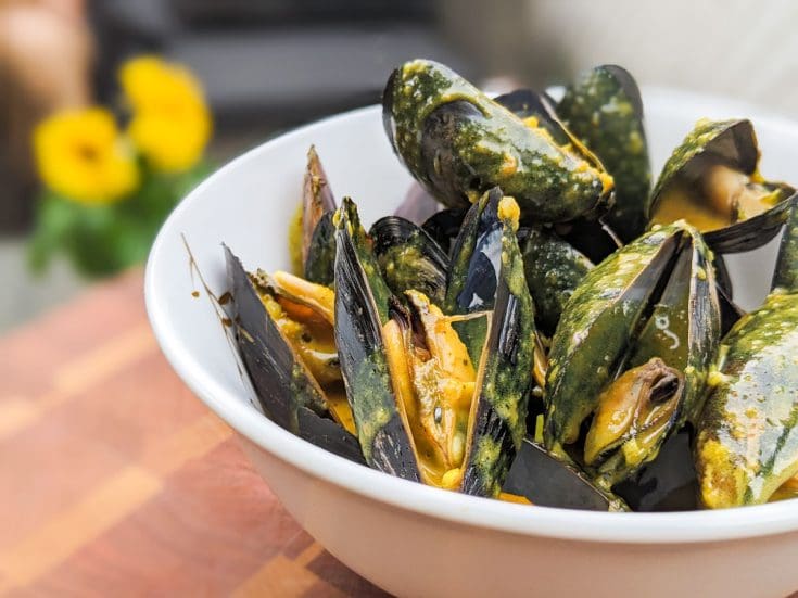 Moules au cari et lait de coco