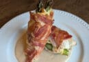 Roulade de poulet aux asperges et bacon
